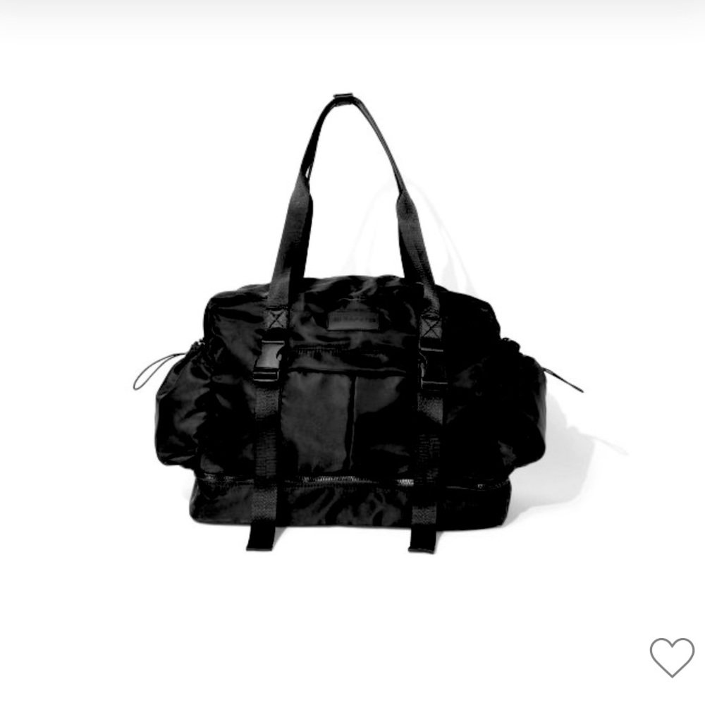 Blogilates Gym Bag - Black.   This is one of the best gym bags. Plenty of space!